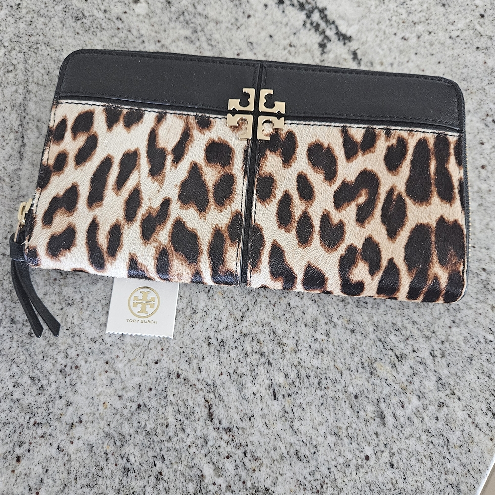 Tory Burch Ivy Leopard Zip Print Wallet New